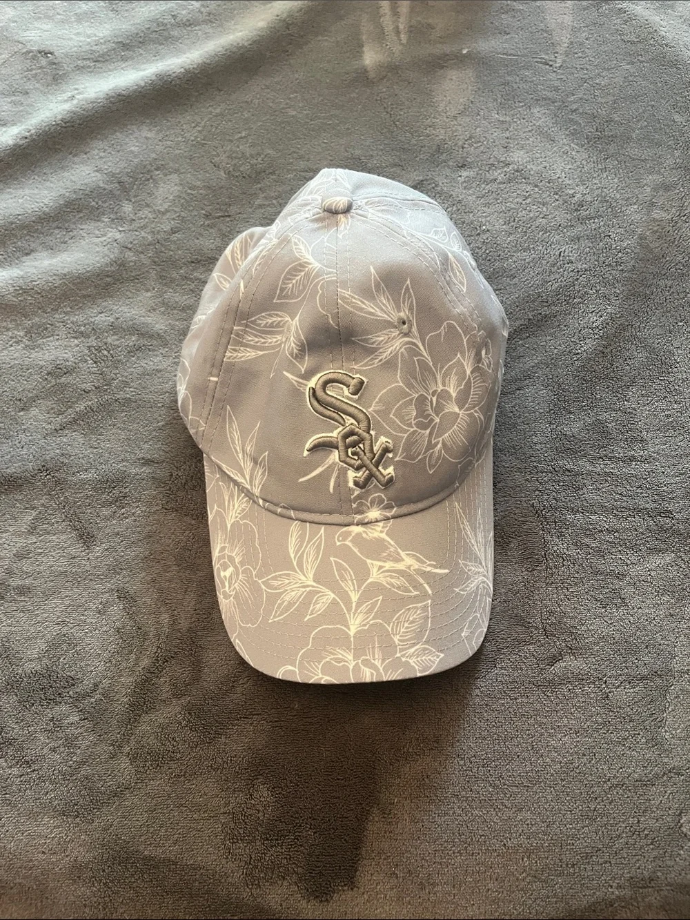 New Era Chicago White Sox Light Gray Floral Baseball Cap